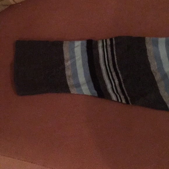 Sweater - Picture 3 of 3